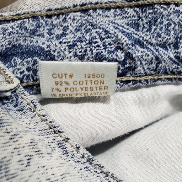 J Brand Skinny Leg Jeans in Vintage Bandana - Picture 9 of 9